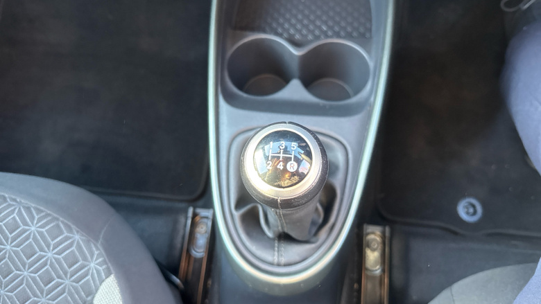 Toyota Aygo X 1.0 VVT-i Edge 5dr Petrol Hatchback